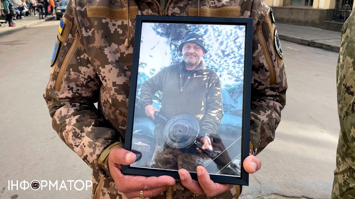 "На щиті" повернувся воїн Петро Глек з Коломийської громади 1