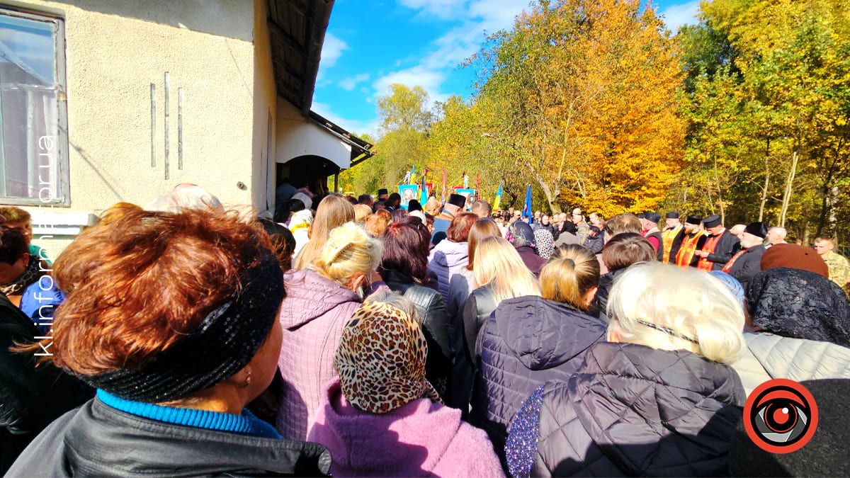 У Шепарівцях провели на вічний спочинок воїна Петра Глека 2