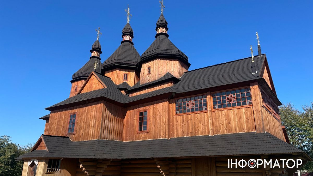 Скарби Коломийщини: Церква Покрови Пресвятої Богородиці в селі П'ядики. ВІДЕО 12