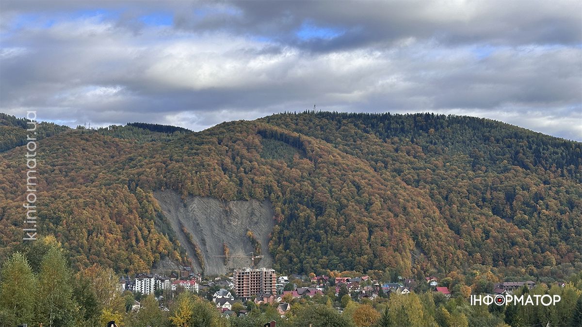 Туманні стежки і золоте листя: фоторепортаж з осінніх Карпат 20
