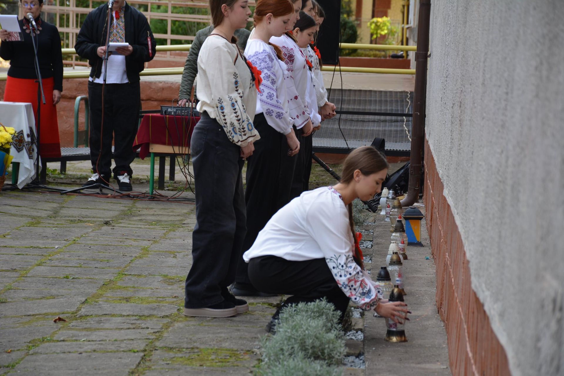 У Надвірній урочисто відкрили меморіали чотирьом полеглим Героям 9