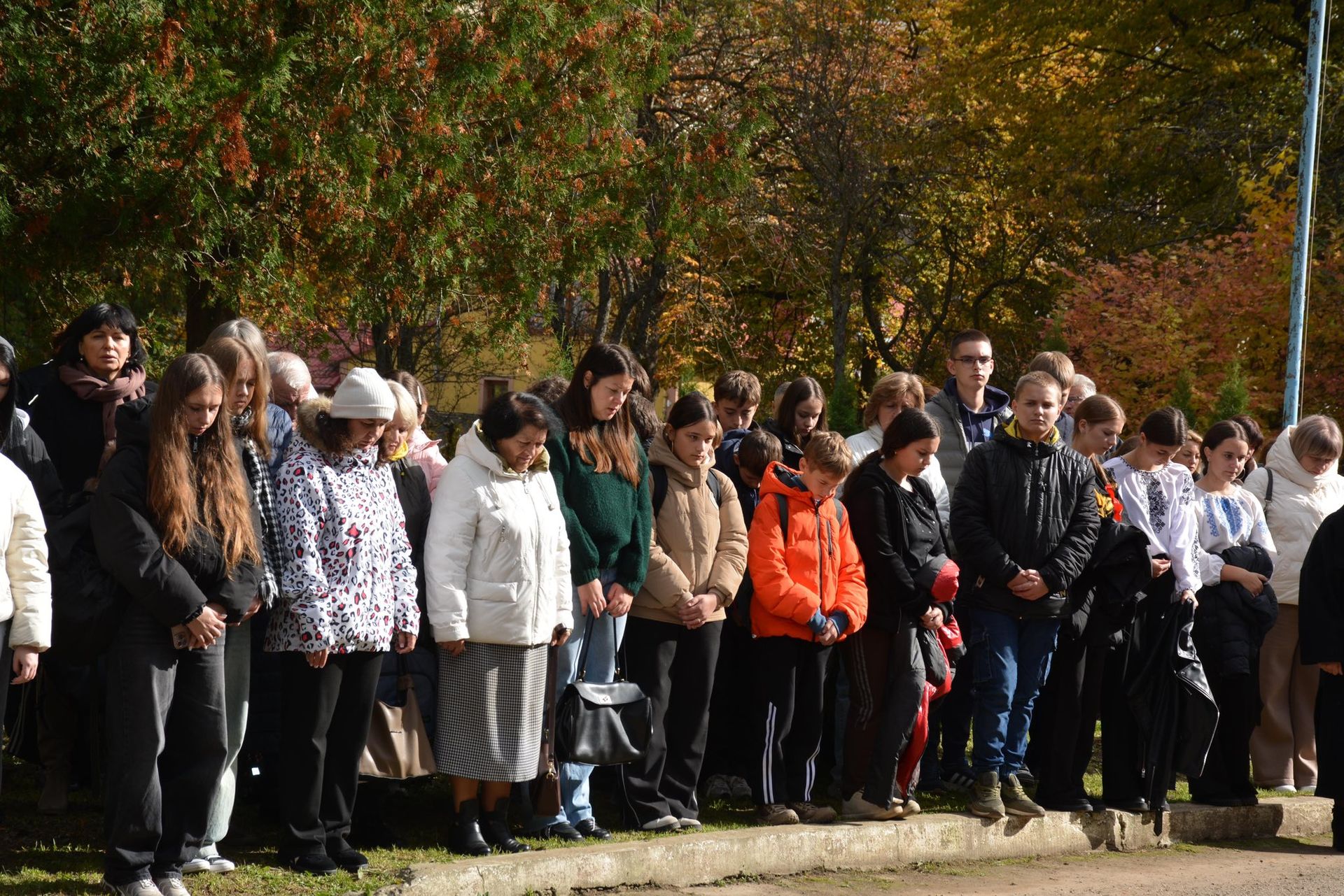 У Надвірній урочисто відкрили меморіали чотирьом полеглим Героям 10
