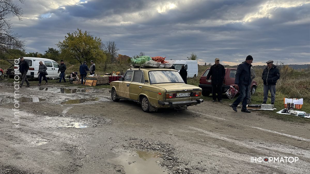 А дешевше віддасте? Фоторепортаж з коломийської Торговиці 13