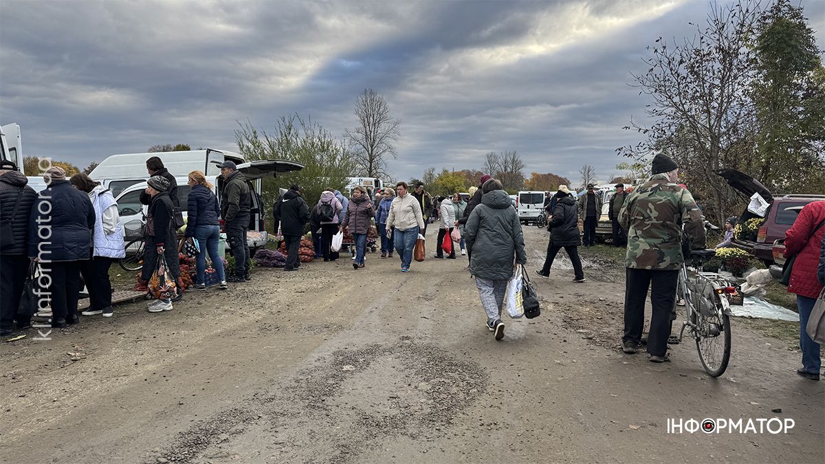 А дешевше віддасте? Фоторепортаж з коломийської Торговиці 8
