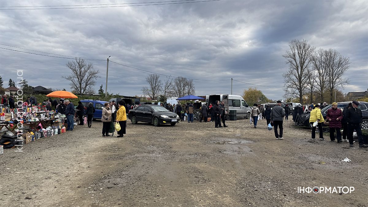 А дешевше віддасте? Фоторепортаж з коломийської Торговиці