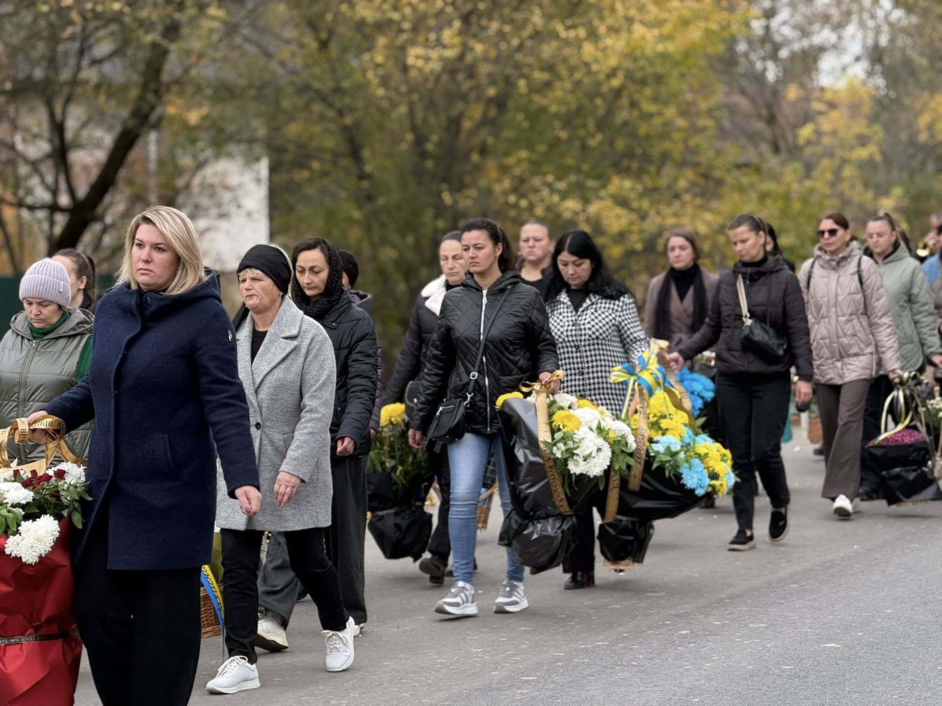 На Коломийщині провели в останню дорогу загиблого воїна Вʼячеслава Данилюка 3