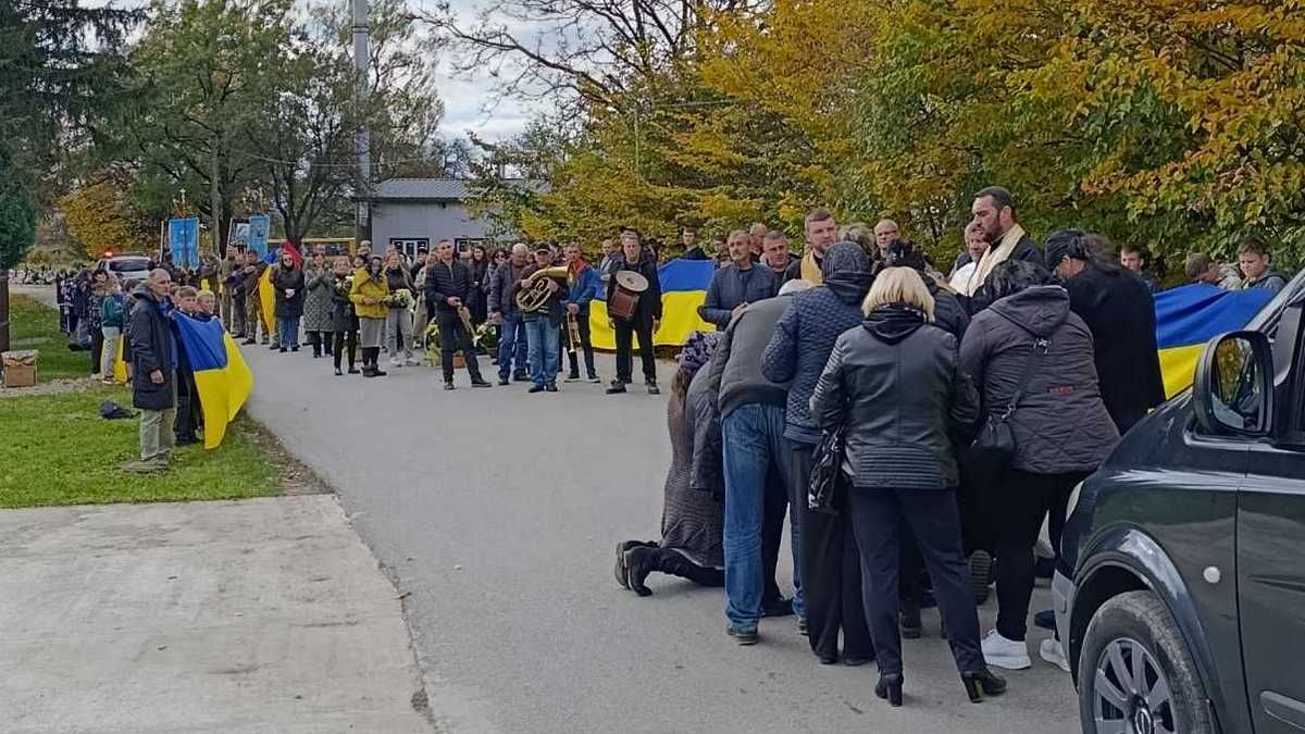 Похорон Миколи Луцака Похорон Миколи Луцака
