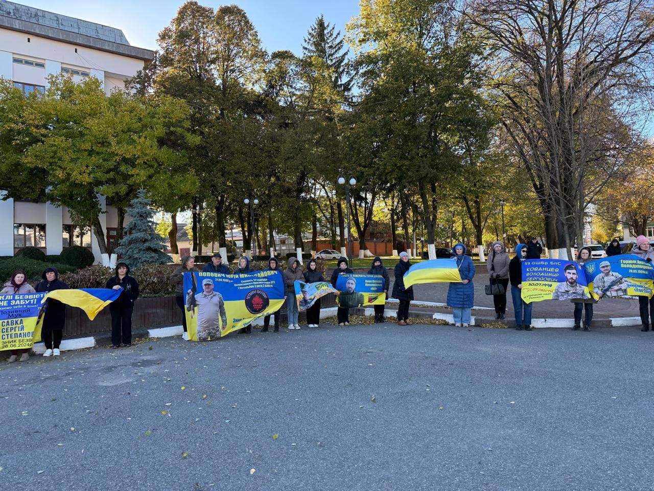 У Снятині провели акцію на підтримку полонених і безвісти зниклих українських військових 5