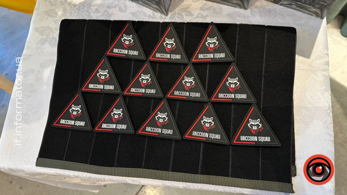 Фото з презентації збірки Максима «Єнота» Ємця. Зображення:и Інформатор Івано-Франківськ