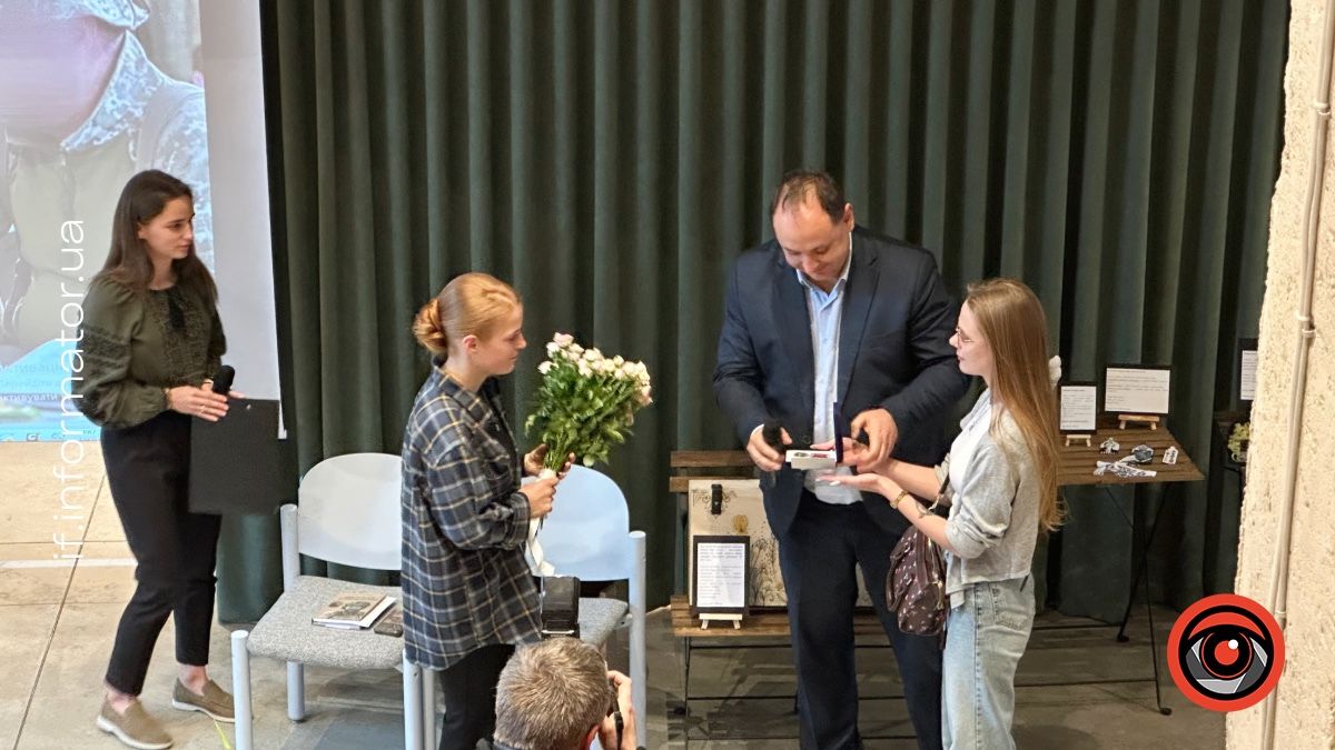 В Івано-Франківську відбулась презентація збірки віршів полеглого Героя Максима Ємця 6