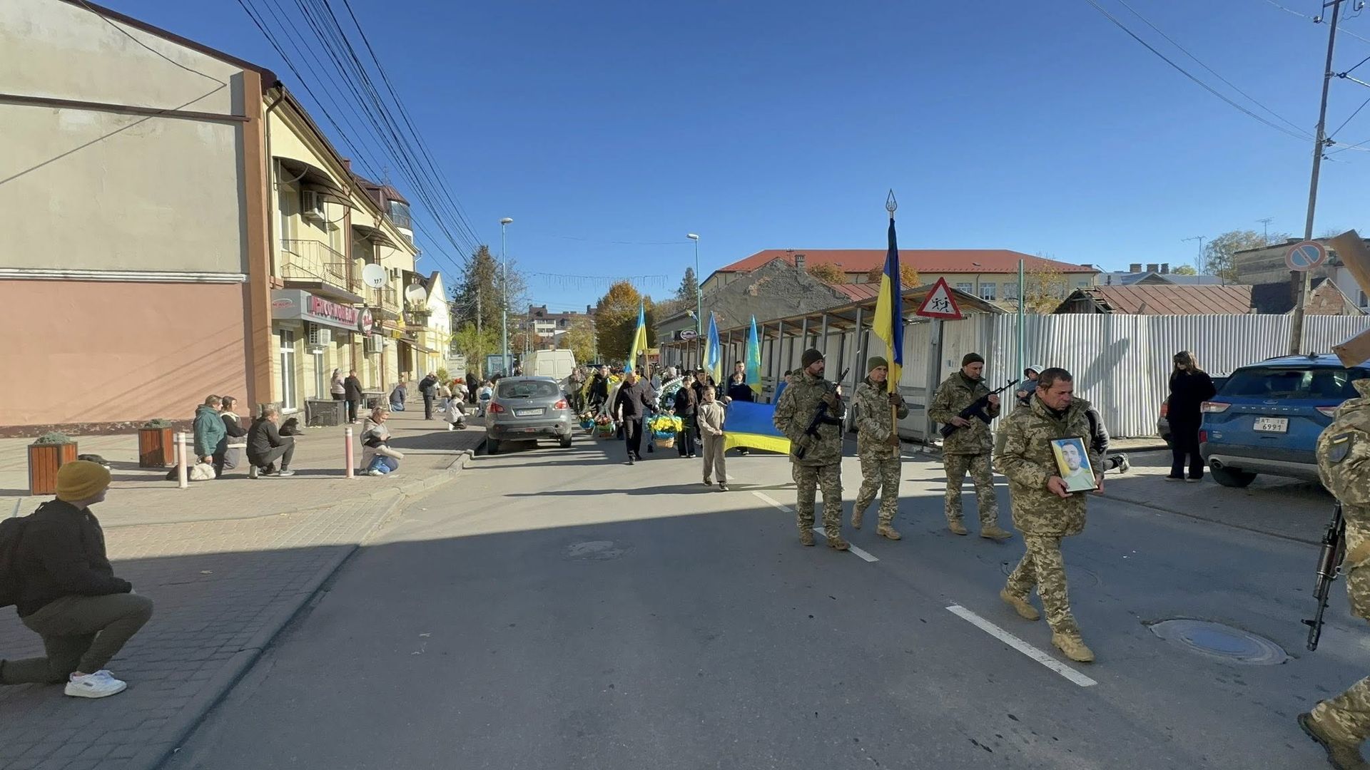У Надвірній попрощались із загиблим Героєм Михайлом Сагайдою 4