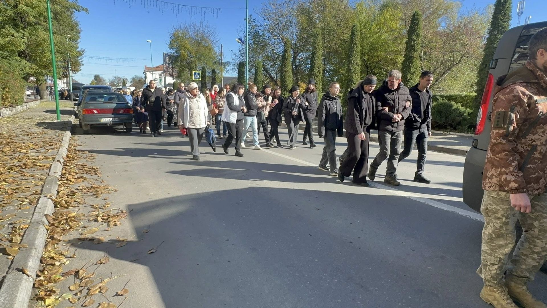 У Надвірній попрощались із загиблим Героєм Михайлом Сагайдою 6