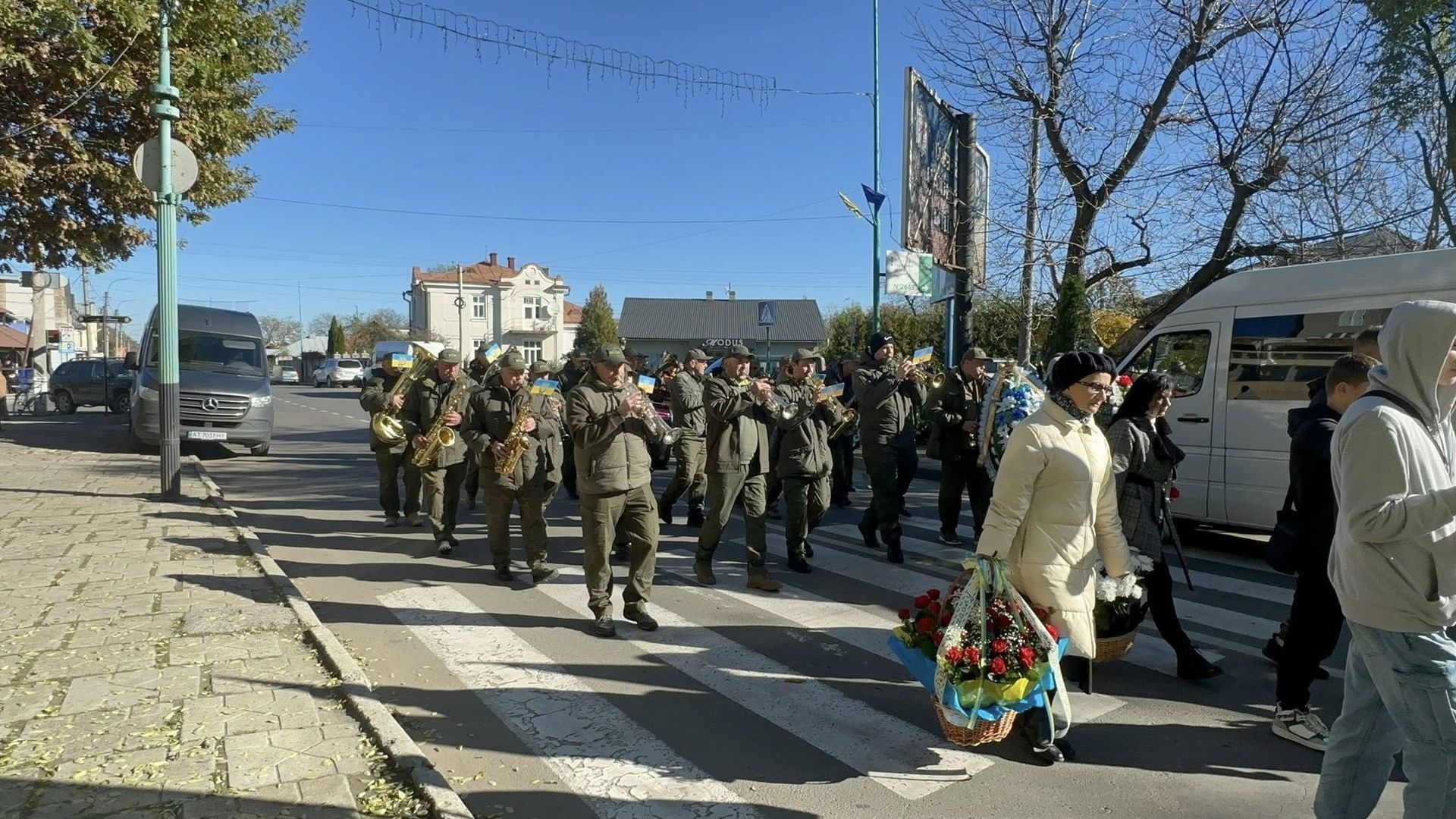 У Надвірній попрощались із загиблим Героєм Михайлом Сагайдою 9