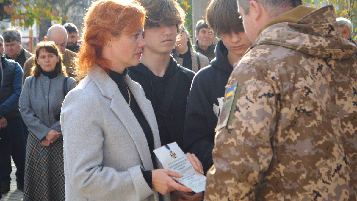 Меморіальною дошкою у Коломиї вшанували воїна Володимира Шевагу 5