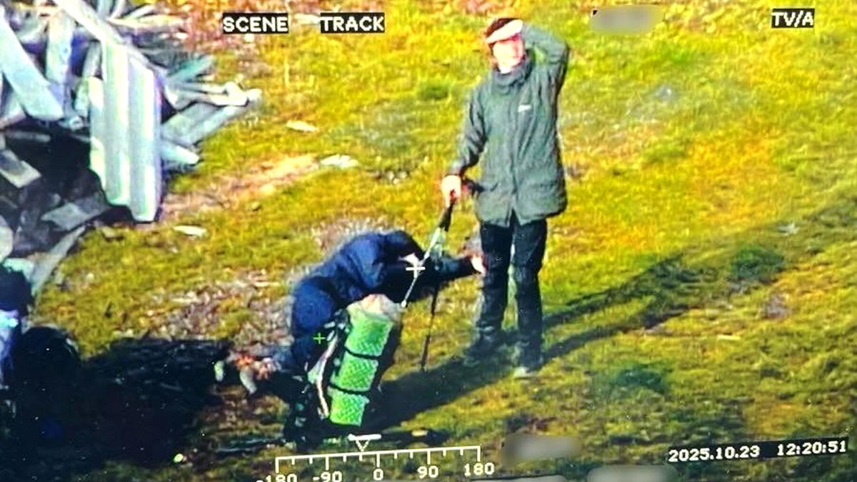Двоє “мандрівників” ледь не загинули в горах під час спроби потрапити в Румунію - їх врятували прикордонники 1