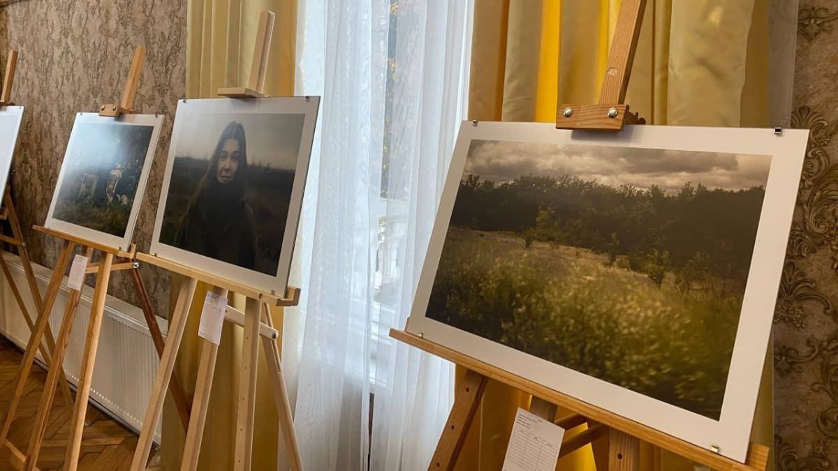 У Коломиї відкрили благодійну фотовиставку “Мистецтво порятунку”