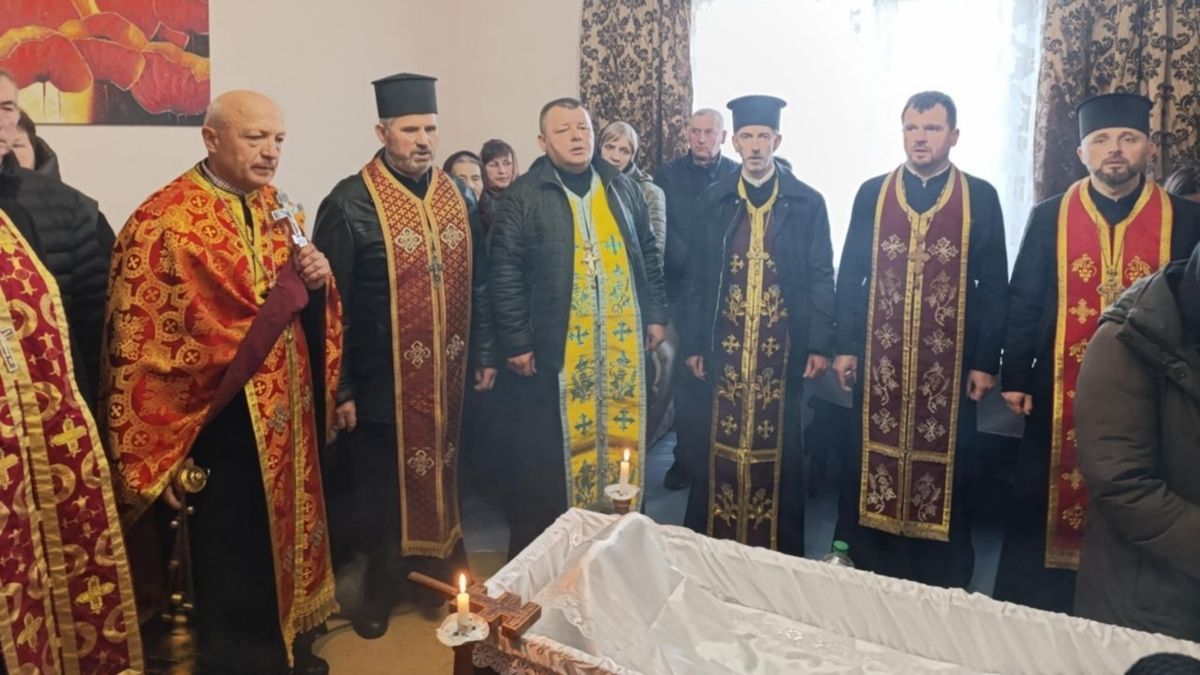 У Турці в останню путь провели захисника Василя Лісецького 1