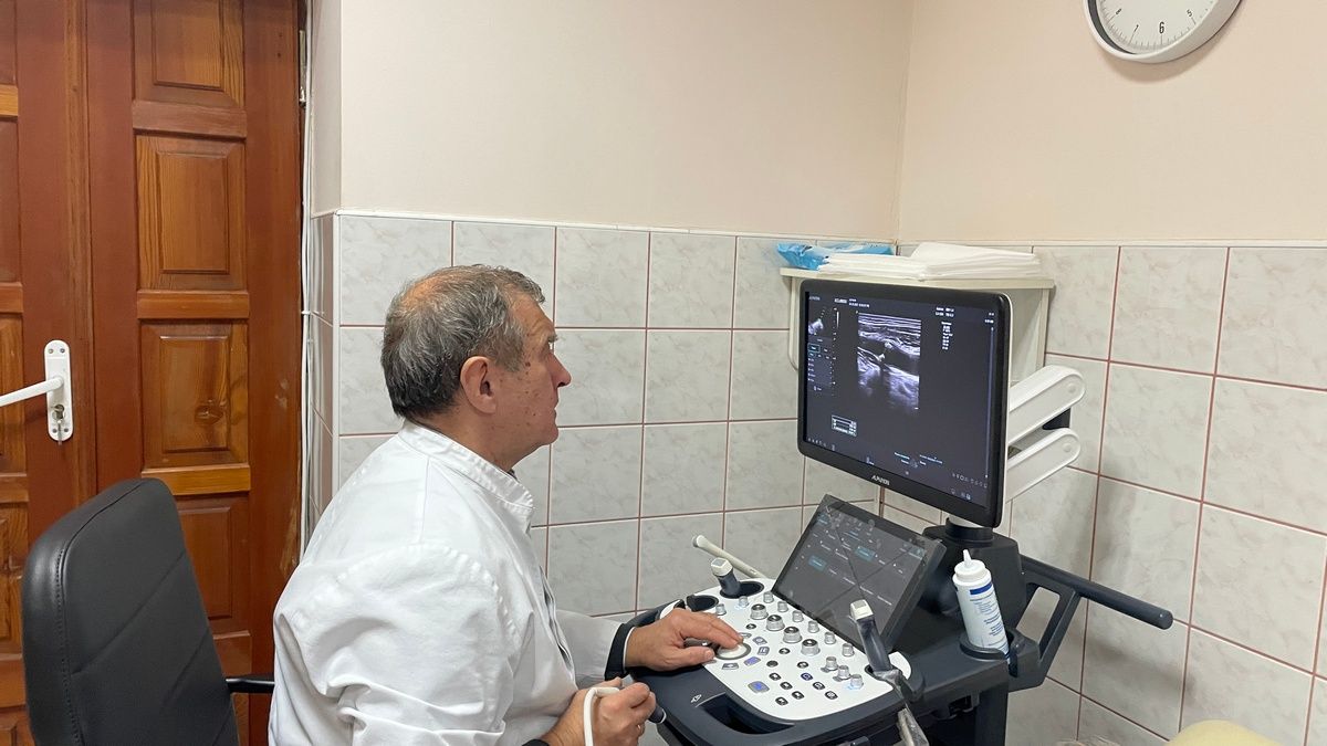 Найновіший апарат УЗД отримала Медична практика на бульварі у Коломиї 3