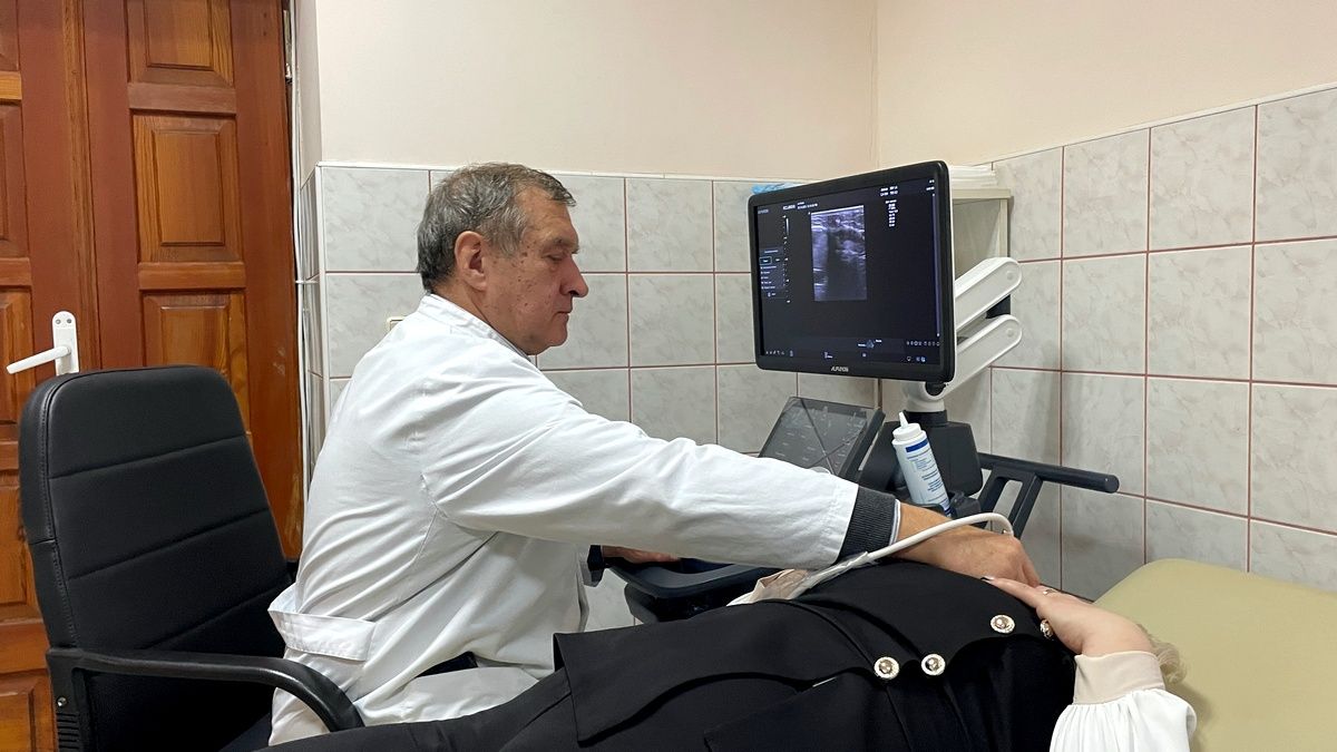 Найновіший апарат УЗД отримала Медична практика на бульварі у Коломиї 1