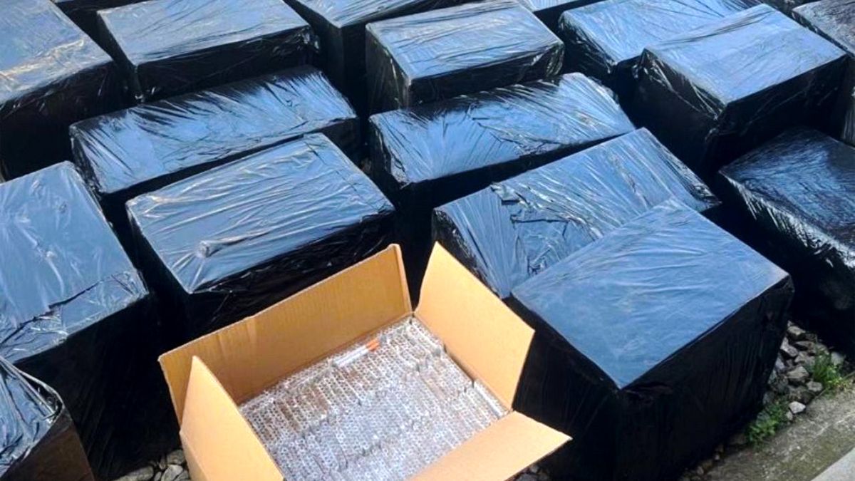 Четверо мешканців Коломийщини незаконно виготовляли цигарки. У них вилучили 648 000 контрафактних сигарет 1