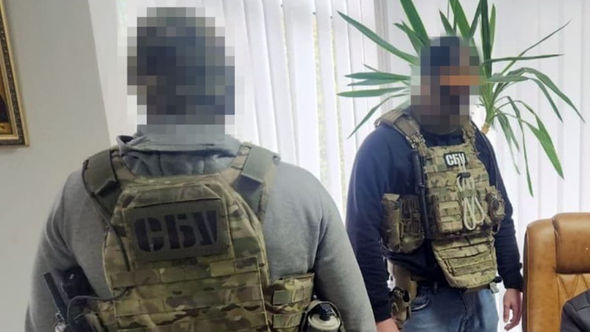 На Прикарпатті СБУ викрила адвоката, який організував схему ухилення від мобілізації