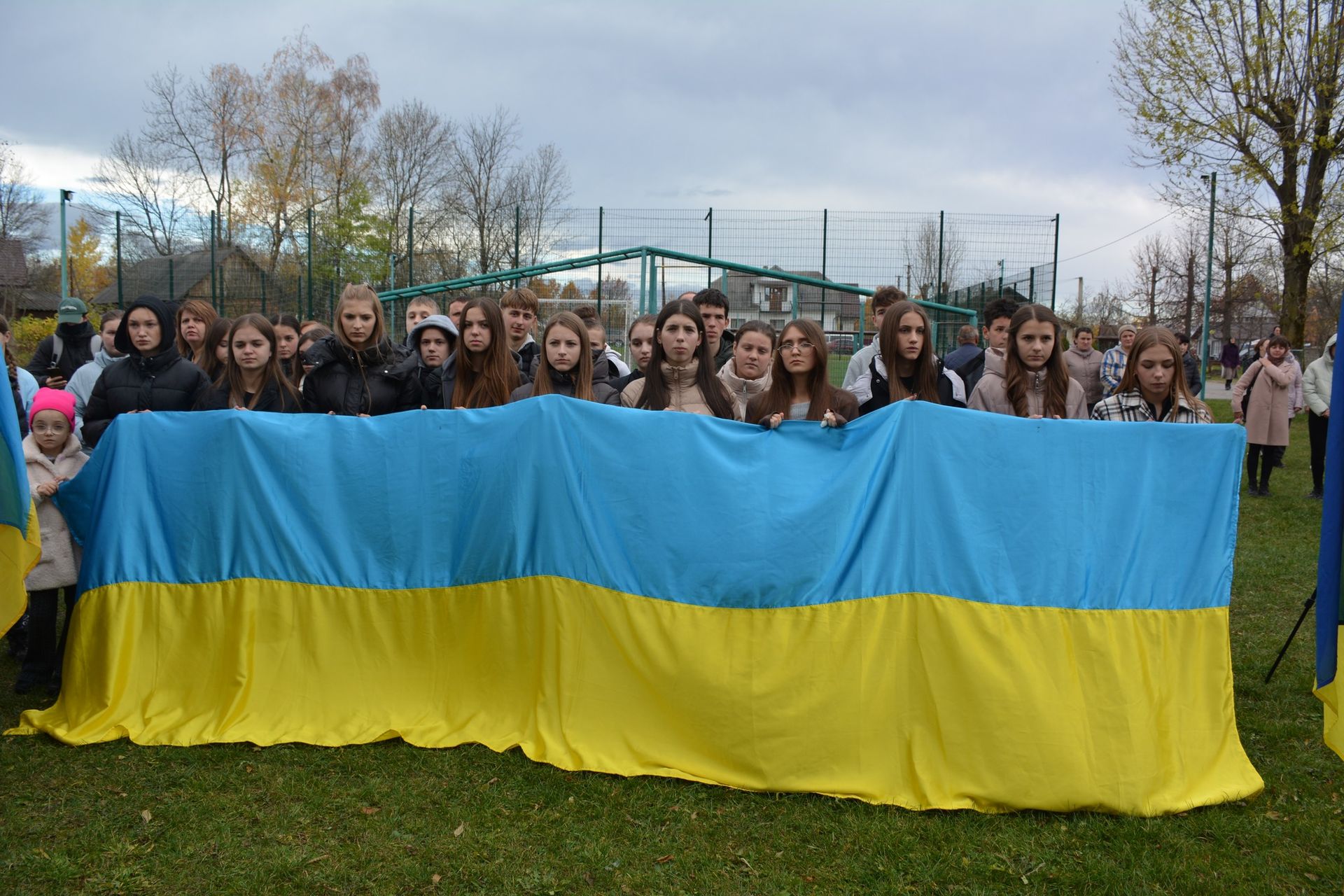 У Надвірнянській громаді відкрили памʼятні дошки трьом загиблим Героям 3