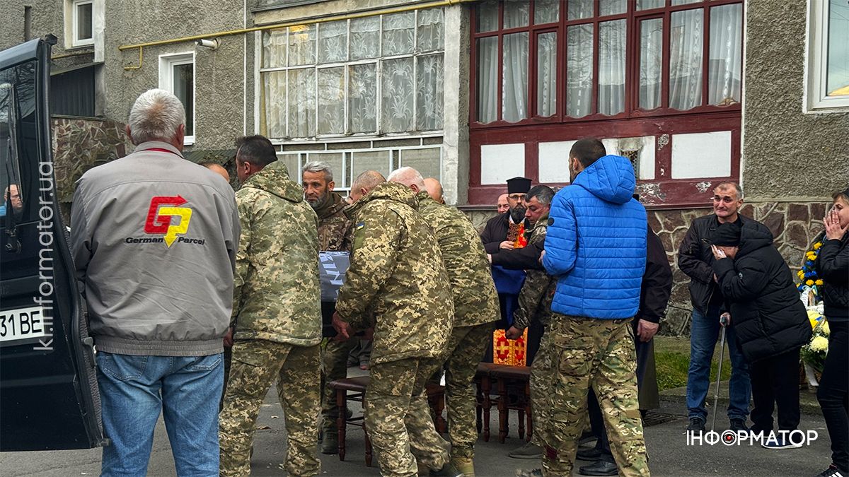 На вічний спочинок до Коломиї повернувся Володимир Гринкевич 6