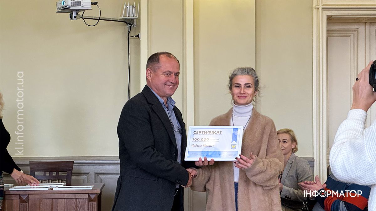 По 100 тисяч гривень на бізнес: у Коломиї вручили сертифікати переможцям кращих стартапів 1