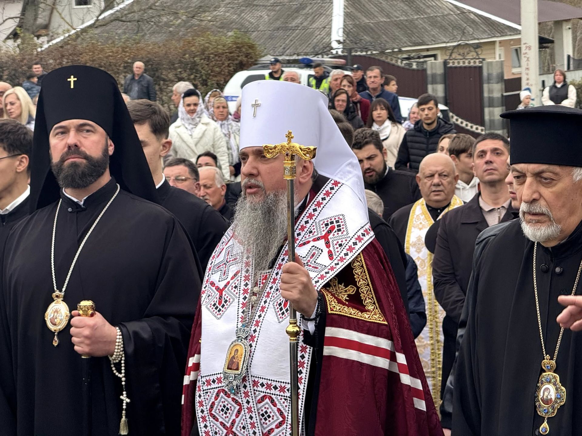 На Косівщині відкрили пам’ятник Святійшому Патріарху Володимиру Романюку 10