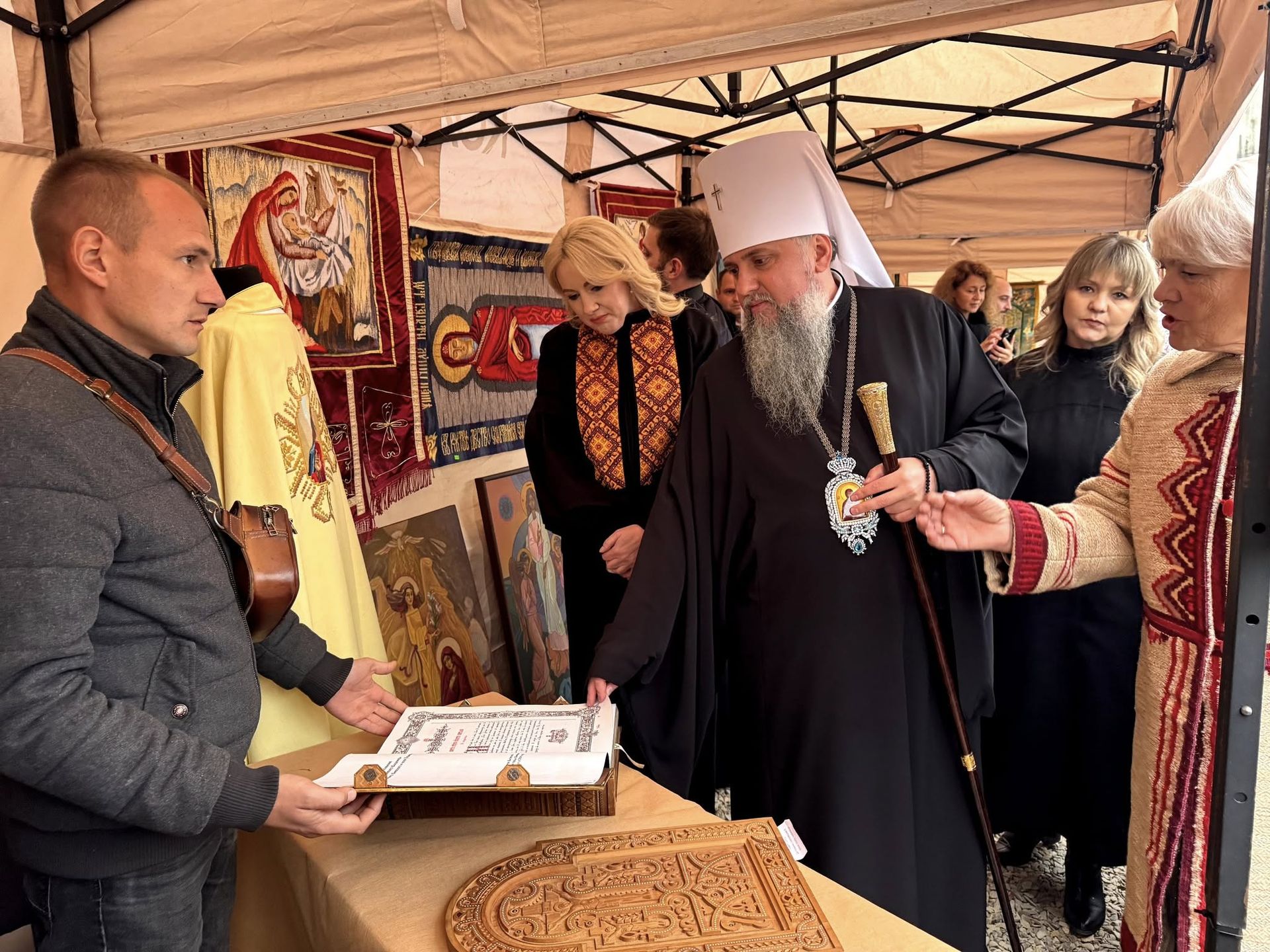 На Косівщині відкрили пам’ятник Святійшому Патріарху Володимиру Романюку 1