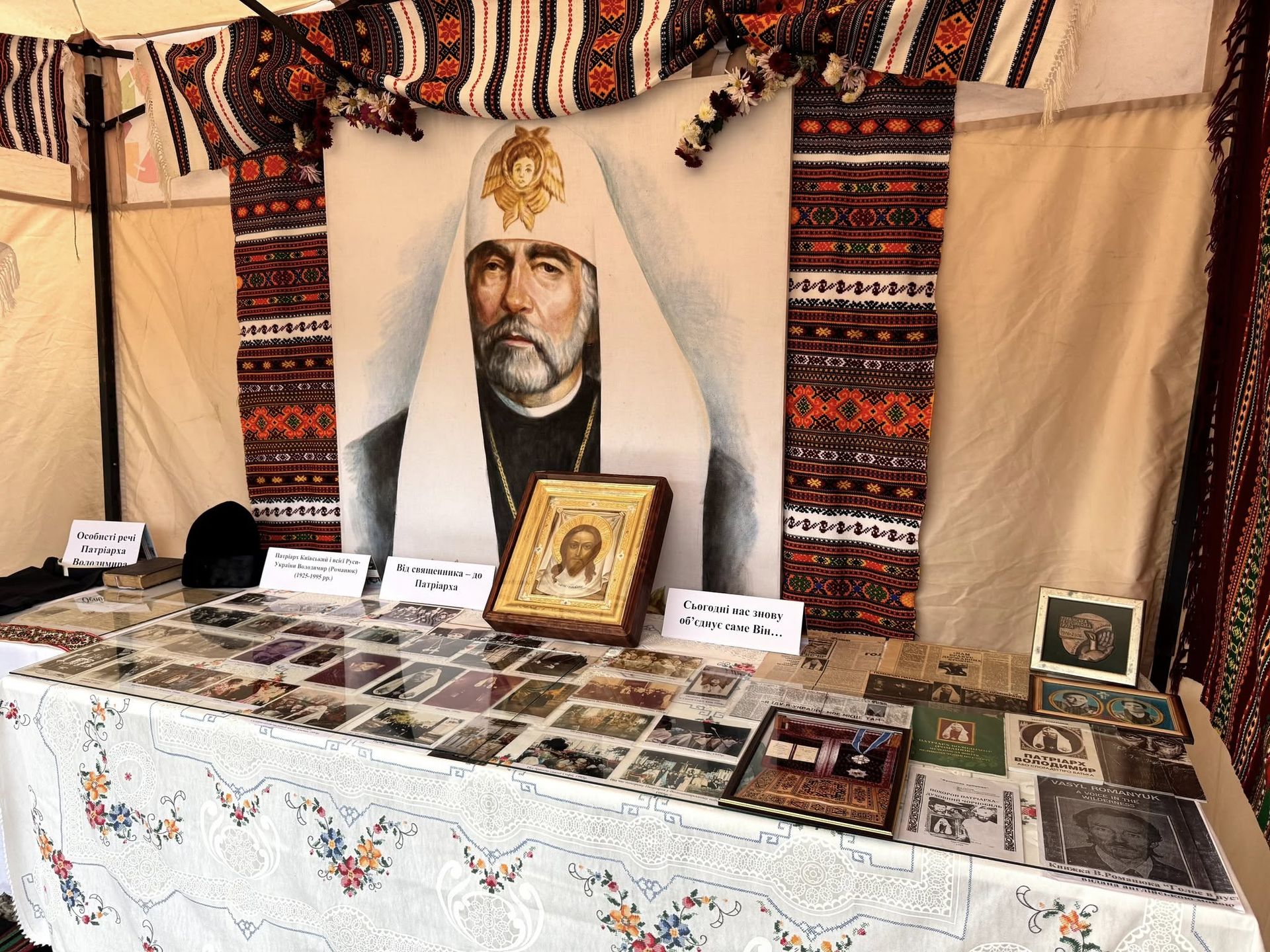 На Косівщині відкрили пам’ятник Святійшому Патріарху Володимиру Романюку 7