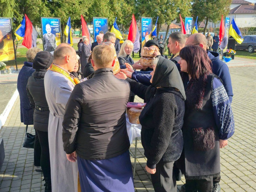 Алею Надії відкрили у селі Залуччя на Коломийщині 7