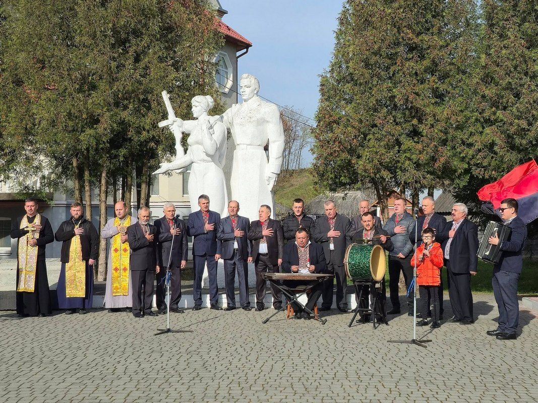Алею Надії відкрили у селі Залуччя на Коломийщині 6