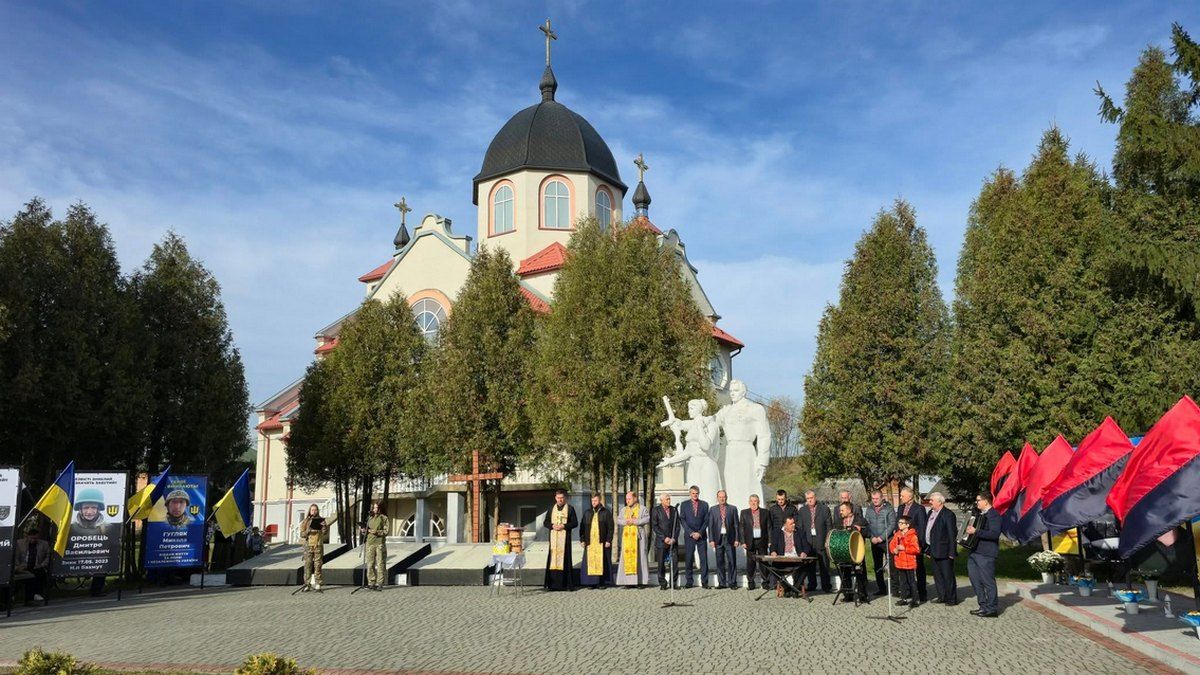 Алею Надії відкрили у селі Залуччя на Коломийщині 2