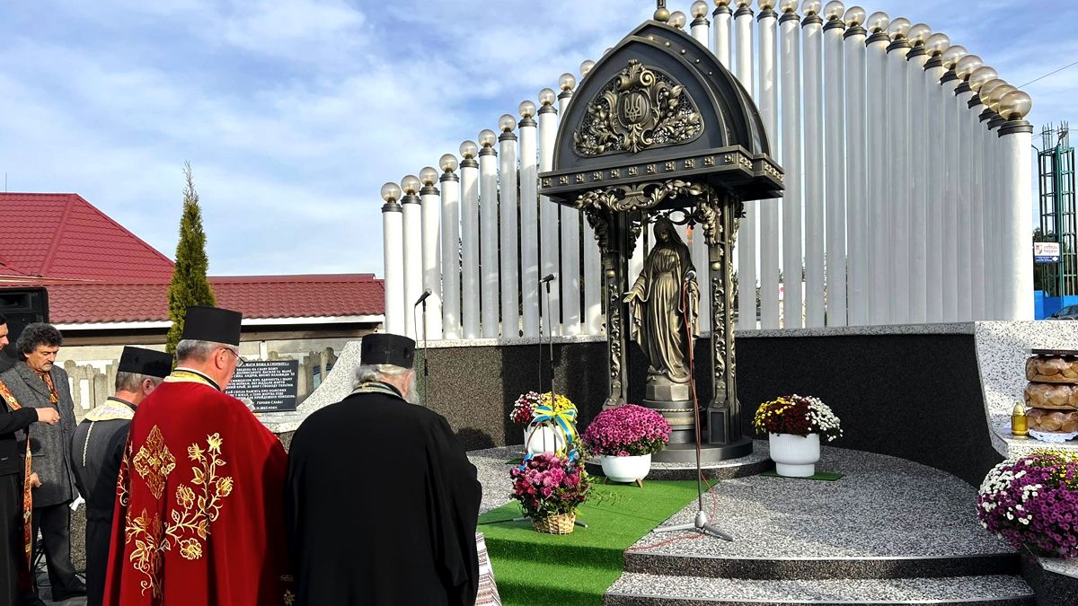 У Городенці під час освячення Ротонди Матері Божої посмертно нагородили 13 загиблих Героїв 4