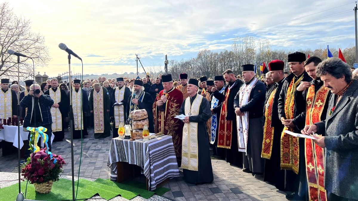У Городенці під час освячення Ротонди Матері Божої посмертно нагородили 13 загиблих Героїв 1