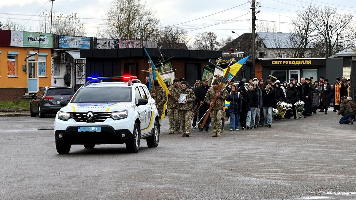 У Отинії відбувся чин похорону воїна Миколи Жураківського 3