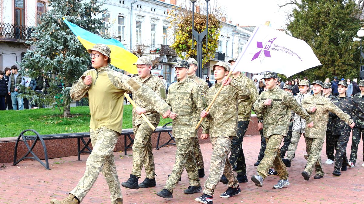 Конкурс патріотичної та стройової пісні пройшов у Коломиї. Хто переміг? 10