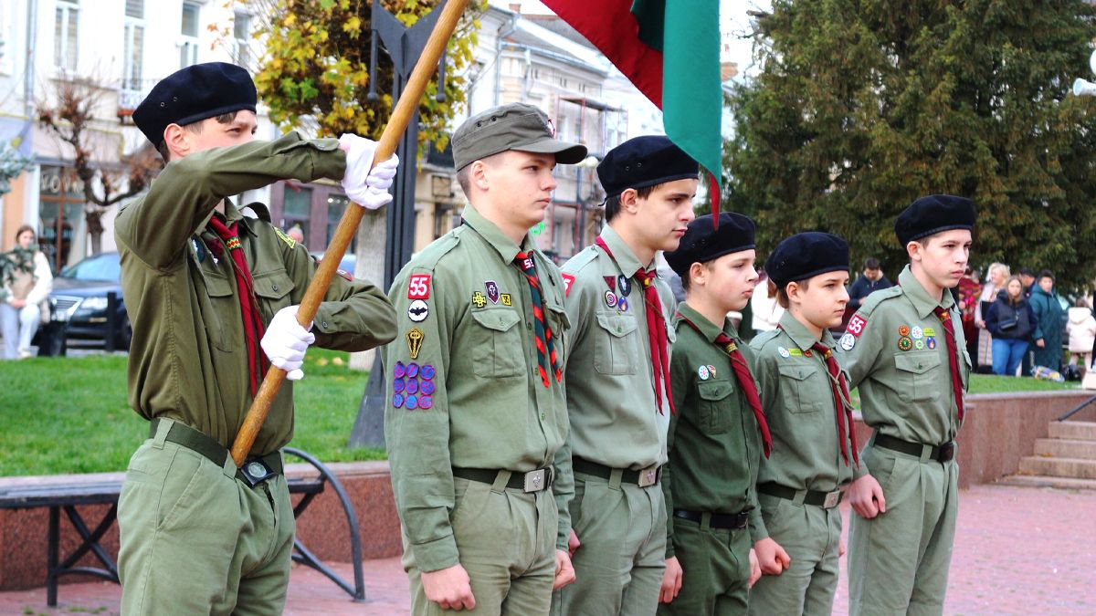 Конкурс патріотичної та стройової пісні пройшов у Коломиї. Хто переміг? 8