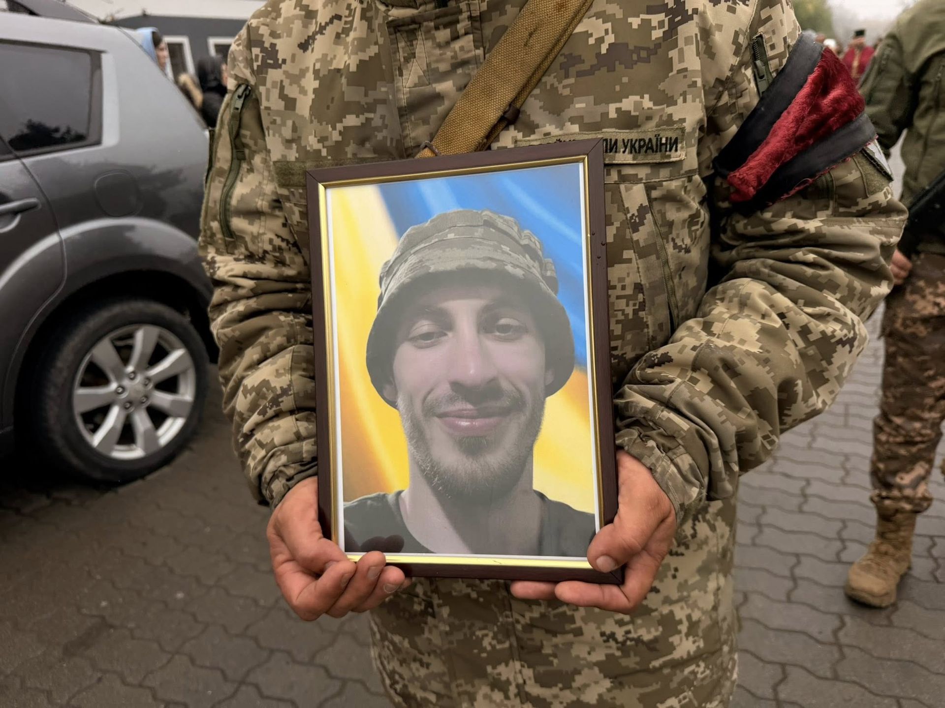 У Надвірній провели в останню дорогу загиблого воїна Владислава Четверікова 8