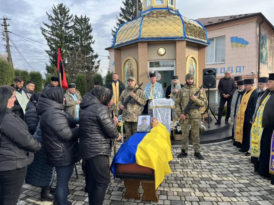 Городенківська громада зустріла полеглого захисника Романа Самарагу 6