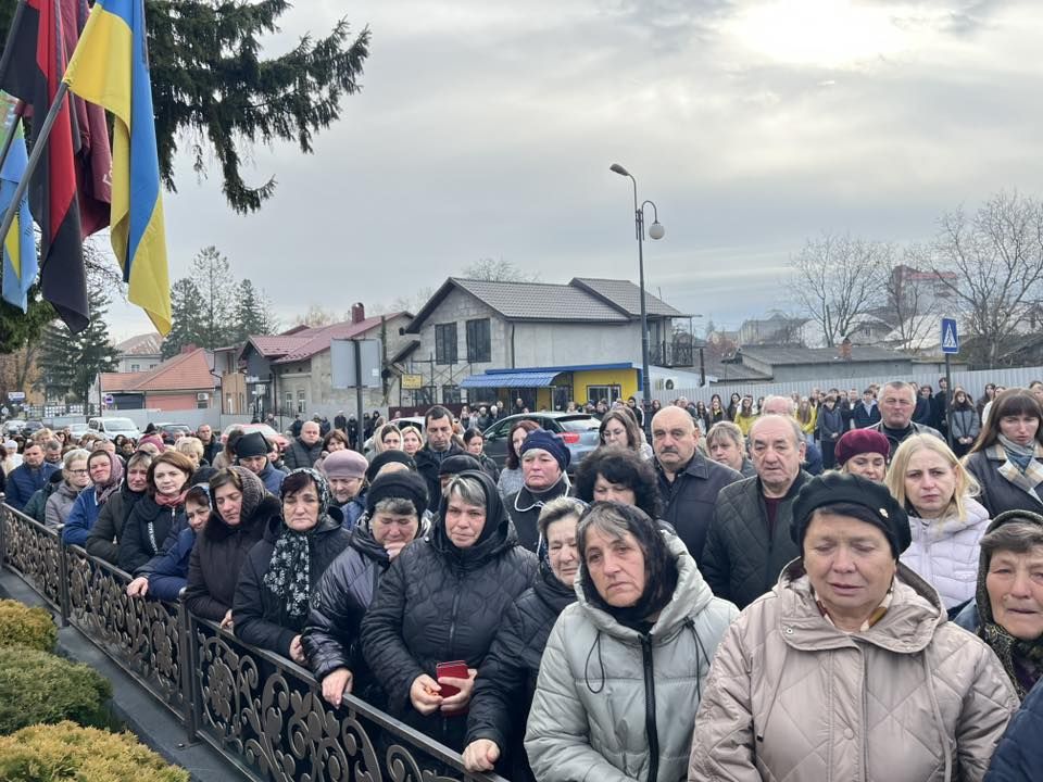 Городенківська громада зустріла полеглого захисника Романа Самарагу 5