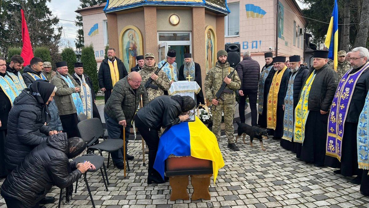 Городенківська громада зустріла полеглого захисника Романа Самарагу 3