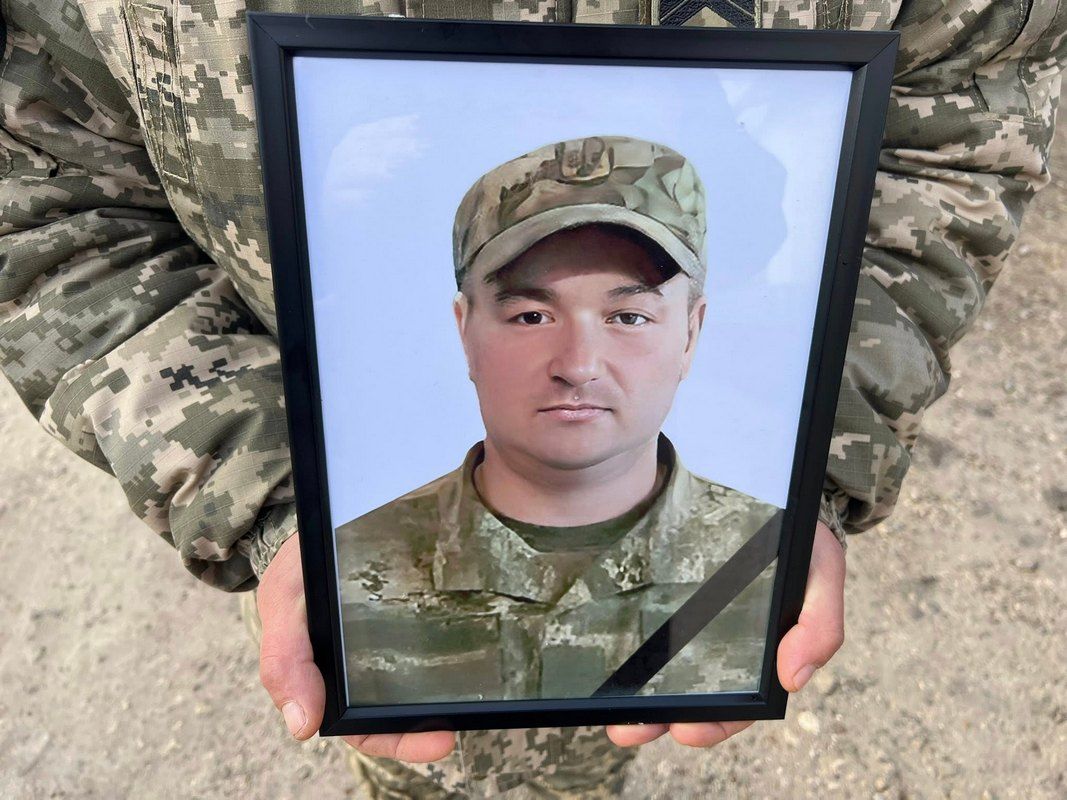 В Городенківській громаді попрощалися із захисником Романом Сарамагою 1