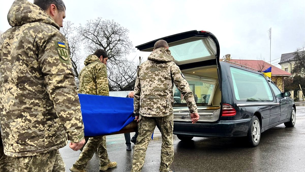 На вічний спочинок до Городенки повернувся Сергій Висоцький 6