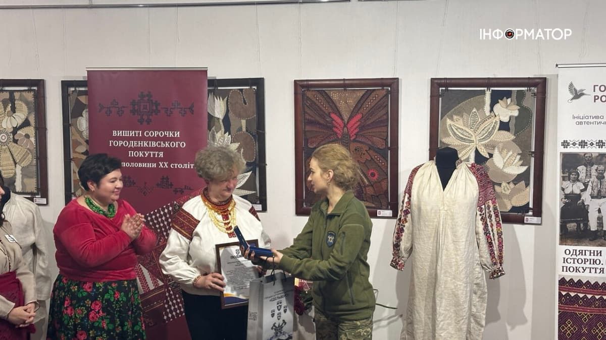 Вручення подяки майстриням від 10 ОГШБР