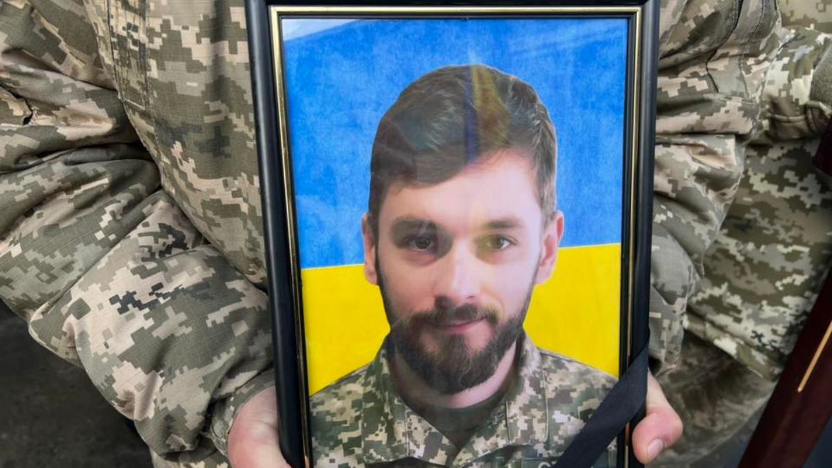 прощання із героєм