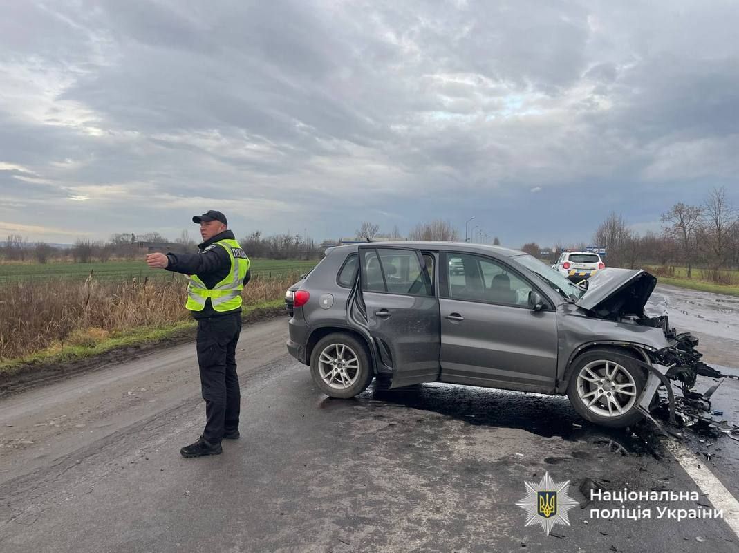 Врізався в автобус: мешканець Коломийщини скоїв масштабну ДТП на Прикарпатті 2