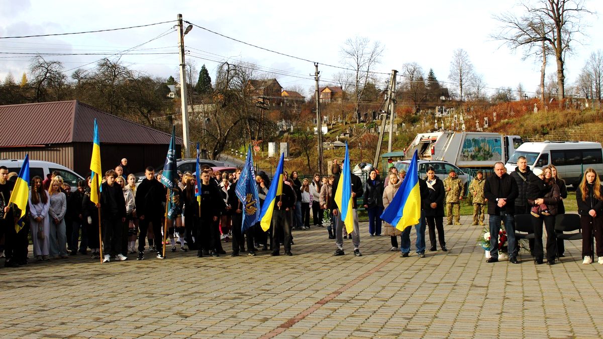 У Делятині відкрили меморіальні дошки трьом загиблим воїнам 1