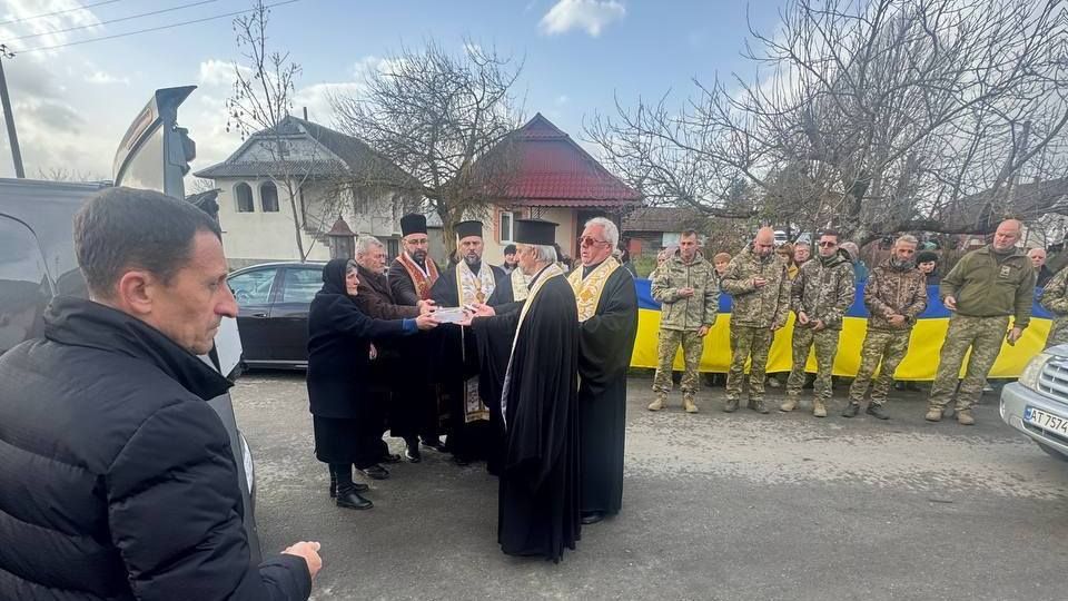 До Печеніжина на вічний спочинок повернувся воїн Юрій Балинець, який рік вважався зниклим безвісти 9
